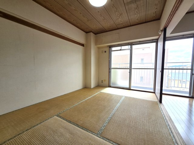 エバーライフ南大橋の和室