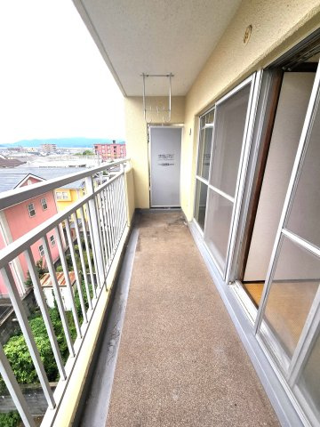 エバーライフ南大橋のバルコニー