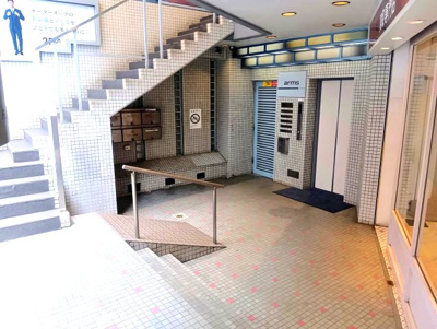 【エントランス】 | アームズビル