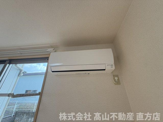 直方市大字上頓野のアパートの駐車場