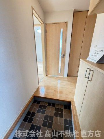 直方市大字上頓野のアパートの庭