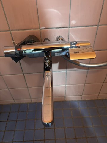 西保町戸建の浴室