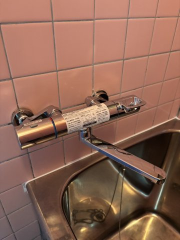 西保町戸建の浴室