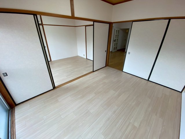 三旺マンション第3名東の洋室