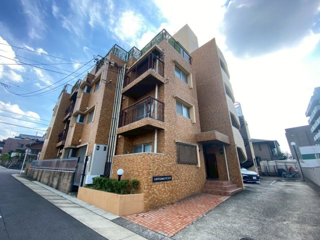 三旺マンション第3名東の外観