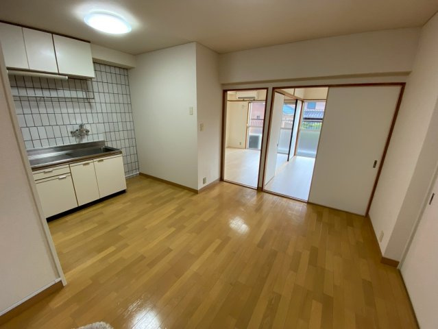 三旺マンション第3名東の居間・リビング