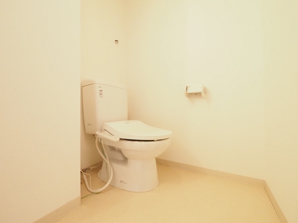 大阪市中央区釣鐘町２丁目の賃貸マンションのトイレ