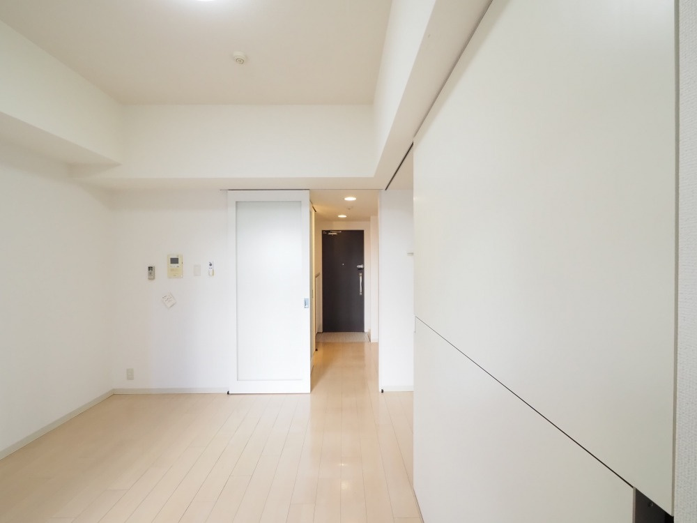 大阪市中央区釣鐘町２丁目の賃貸マンションの居間・リビング