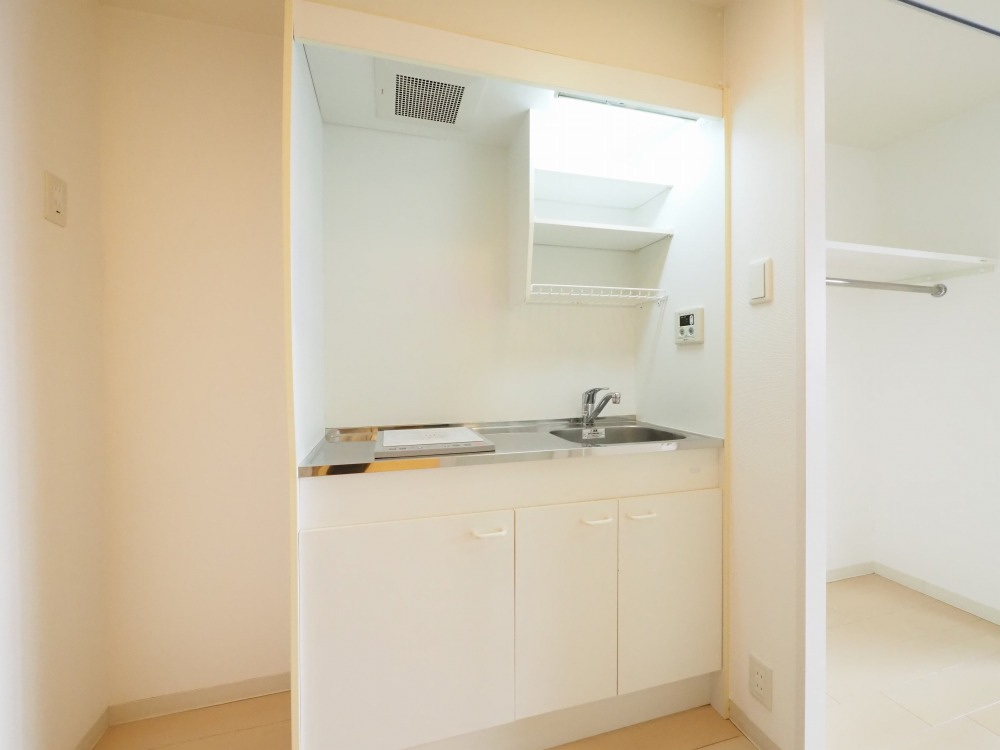 大阪市中央区釣鐘町２丁目の賃貸マンションのキッチン