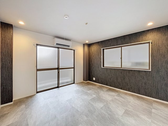 グレース都島の洋室|モノトーン調のお部屋です