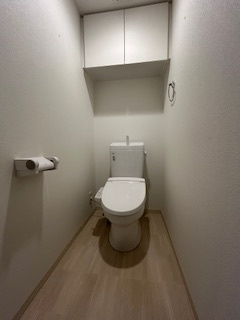 ディームス江坂のトイレ|落ち着いたトイレです