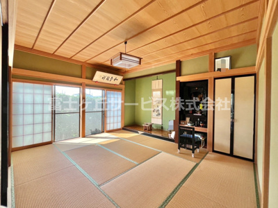 【和室】 | 磐田市刑部島　平屋中古住宅 | 10帖の和室