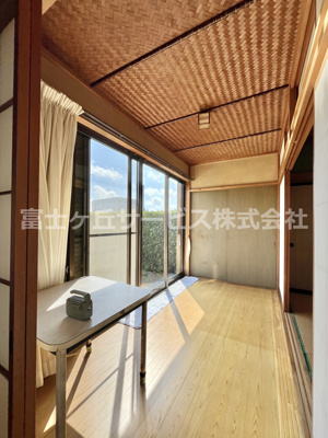 【収納】 | 磐田市刑部島　平屋中古住宅 | 4帖広縁、収納があります