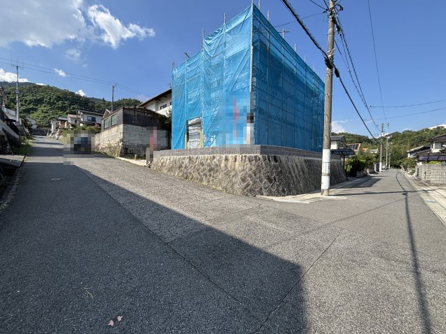 新築戸建　　伴西４丁目の前面道路含む現地写真