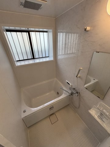 川口町ハウスの浴室