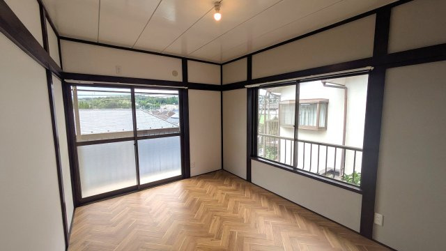 川口町ハウスの洋室