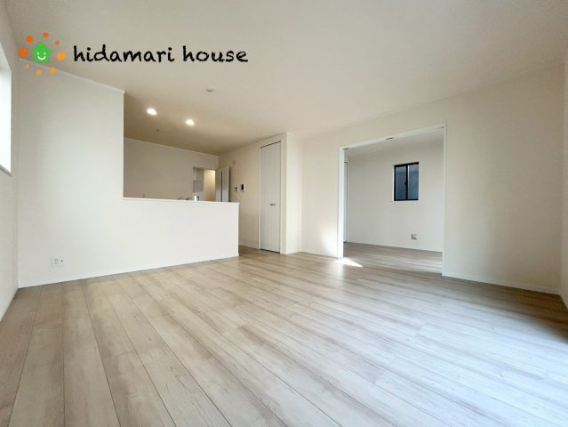 北本市宮内2期　新築戸建　ハートフルCの居間・リビング