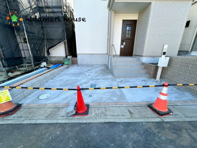 北本市宮内2期　新築戸建　ハートフルCの駐車場