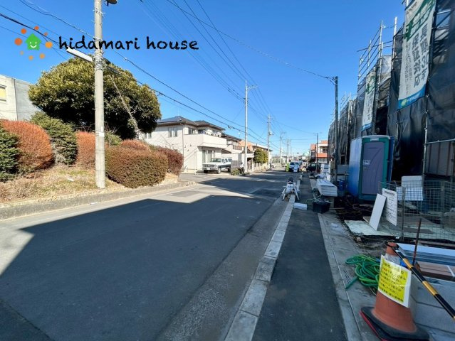 北本市宮内2期　新築戸建　ハートフルCの前面道路含む現地写真