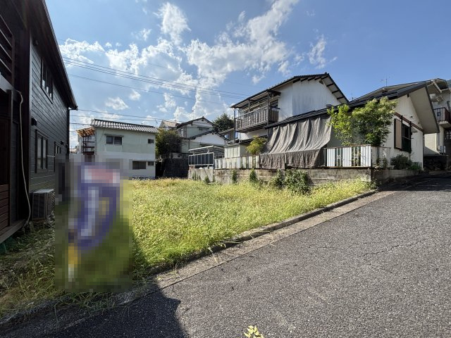 売土地　長楽寺1丁目の前面道路含む現地写真