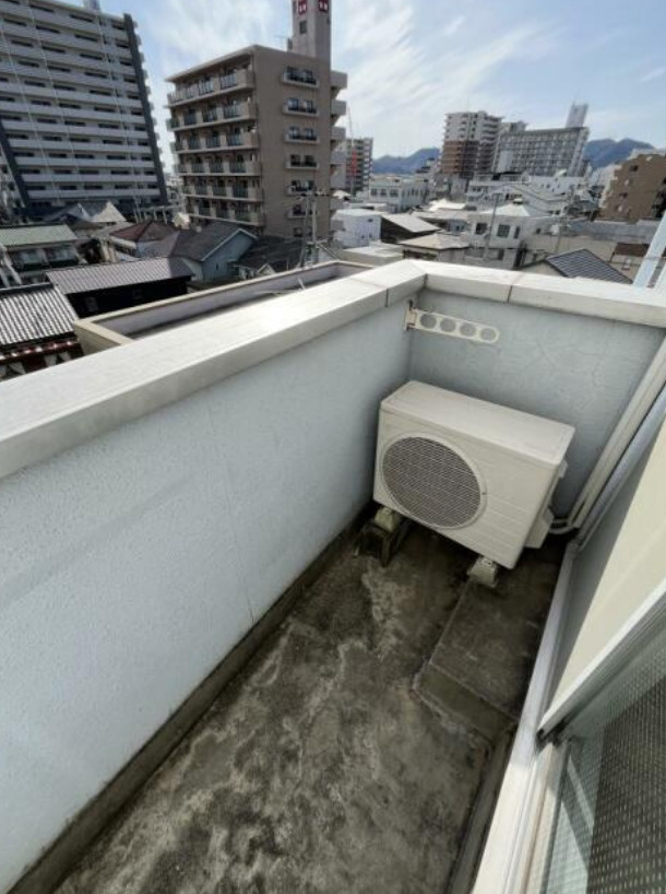 WITH ROSE元町のバルコニー