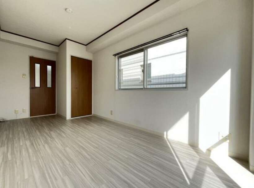 WITH ROSE元町の洋室