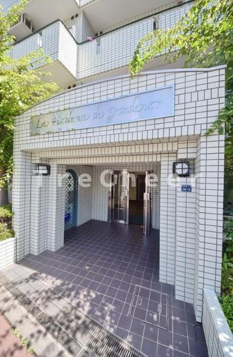 ラレジダンスドグランドゥールのエントランス