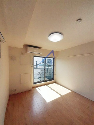 フィオーレの居間・リビング|洋室のお部屋です。