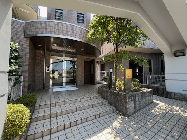 レジデンス赤阪のエントランス