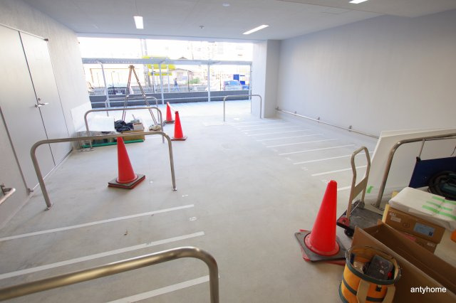 プレサンス新大阪ストリーム　仲介手数料無料の駐車場