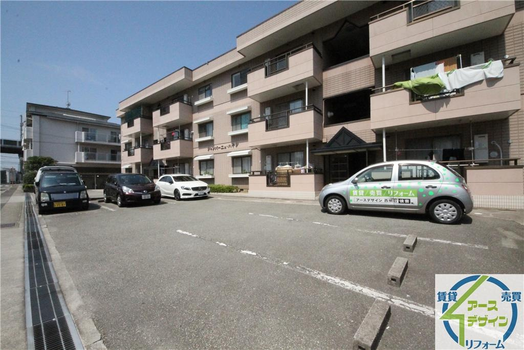 シャンパーニュ・ハヤシの駐車場|駐車場があります