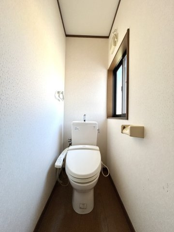 中古住宅　粟野東1丁目のトイレ