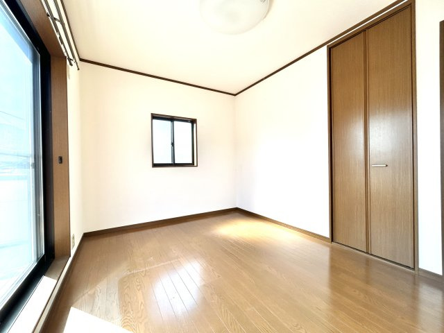中古住宅　粟野東1丁目の洋室