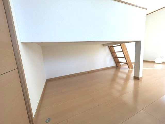 ソーグラスの収納|ロフト下は収納スペースとして活用できます！