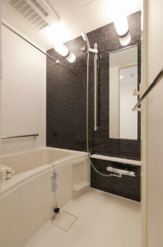 【浴室】 | GREEN　COURT中野 | 追い焚き機能、浴室乾燥機付きバス。