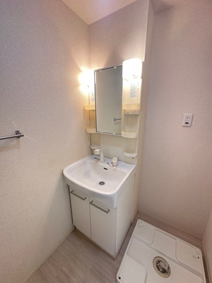 【洗面所】 | グランモア桜川　A