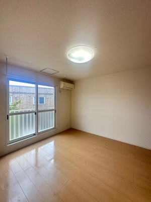 【居間・リビング】 | グランモア桜川　A