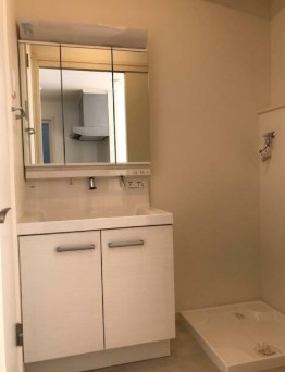 【設備】 | ウエストハイム | 室内洗濯機置き場。