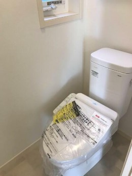 【トイレ】 | ウエストハイム | 温水洗浄便座。