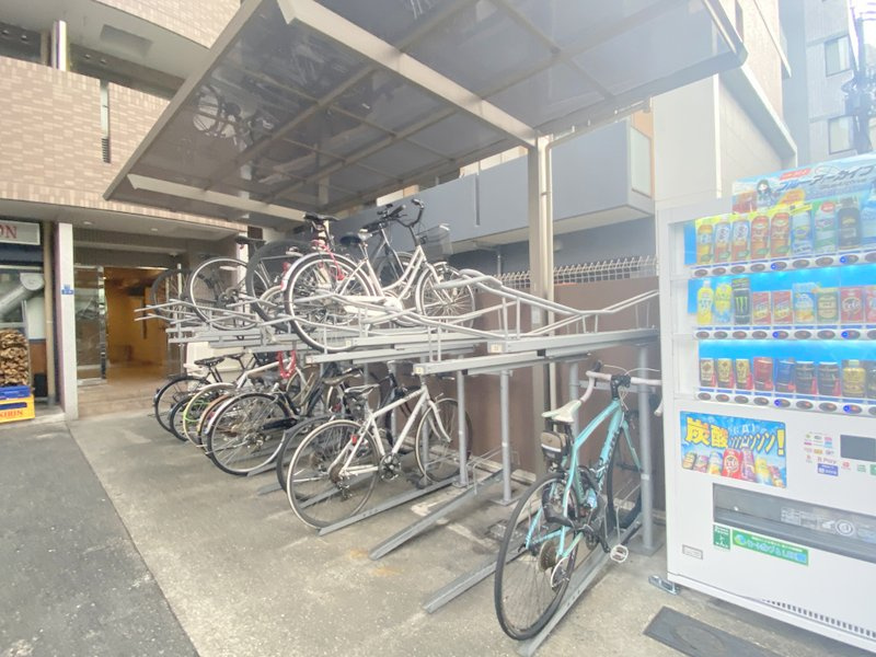 ドエル天満橋　仲介手数料無料の駐車場