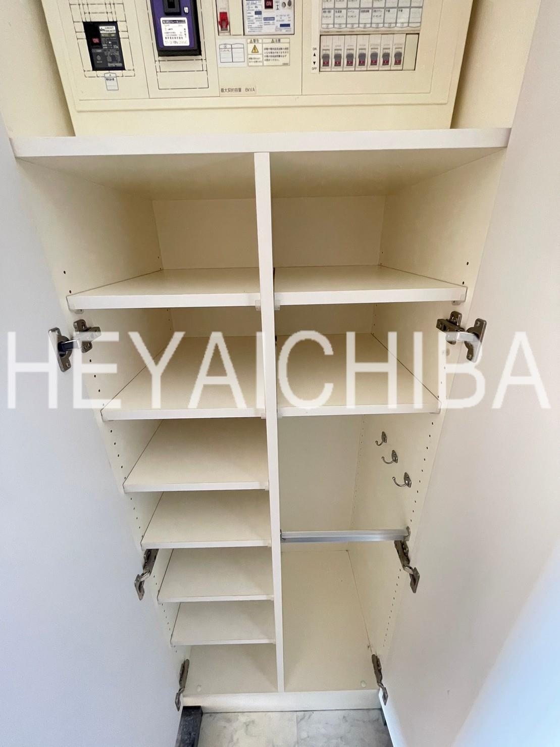 シュールフローレのその他|シューズボックス