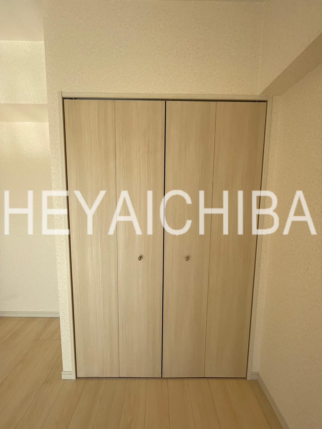 シュールフローレの収納