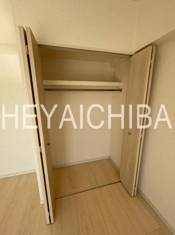 シュールフローレの収納