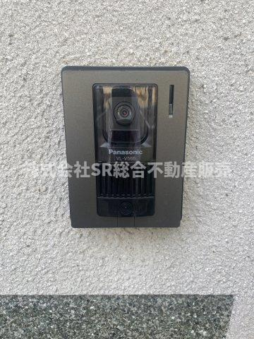 六万寺町3丁目中古テラスハウスの防犯設備|モニター付きインターホンがあり女性やお子様にも安心です！