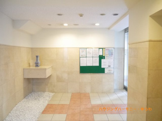 【その他共用部分】 | 清廉とされたエントランスになっています。