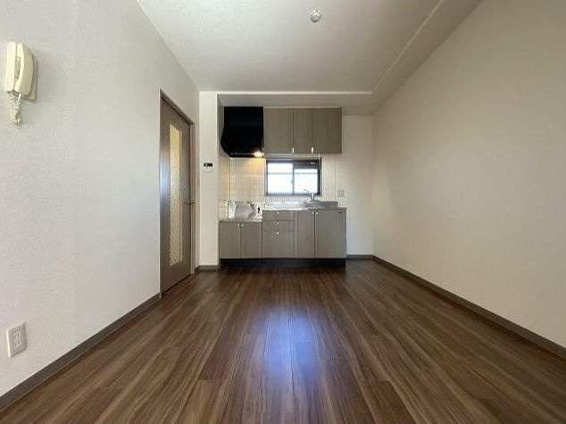 ポポラーレ壱番館の居間・リビング