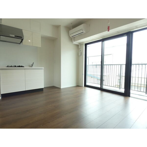 AVANTI　aratamabashi　名古屋市賃貸　仲介手数料無料の居間・リビング