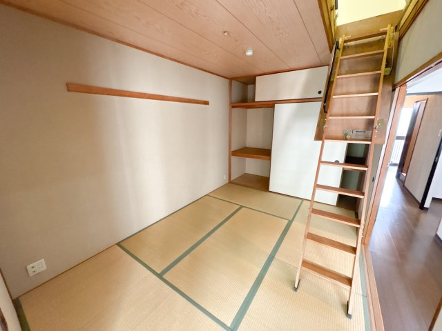 ネオハイツ富雄の和室