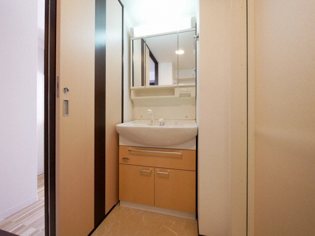 アーバンフラッツ西中島の洗面所