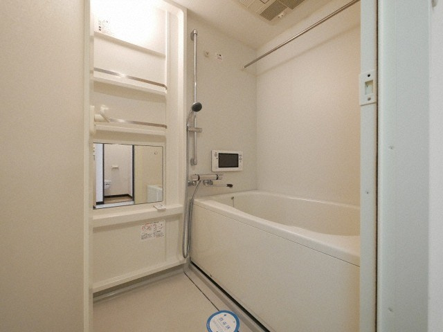 アーバンフラッツ西中島の浴室